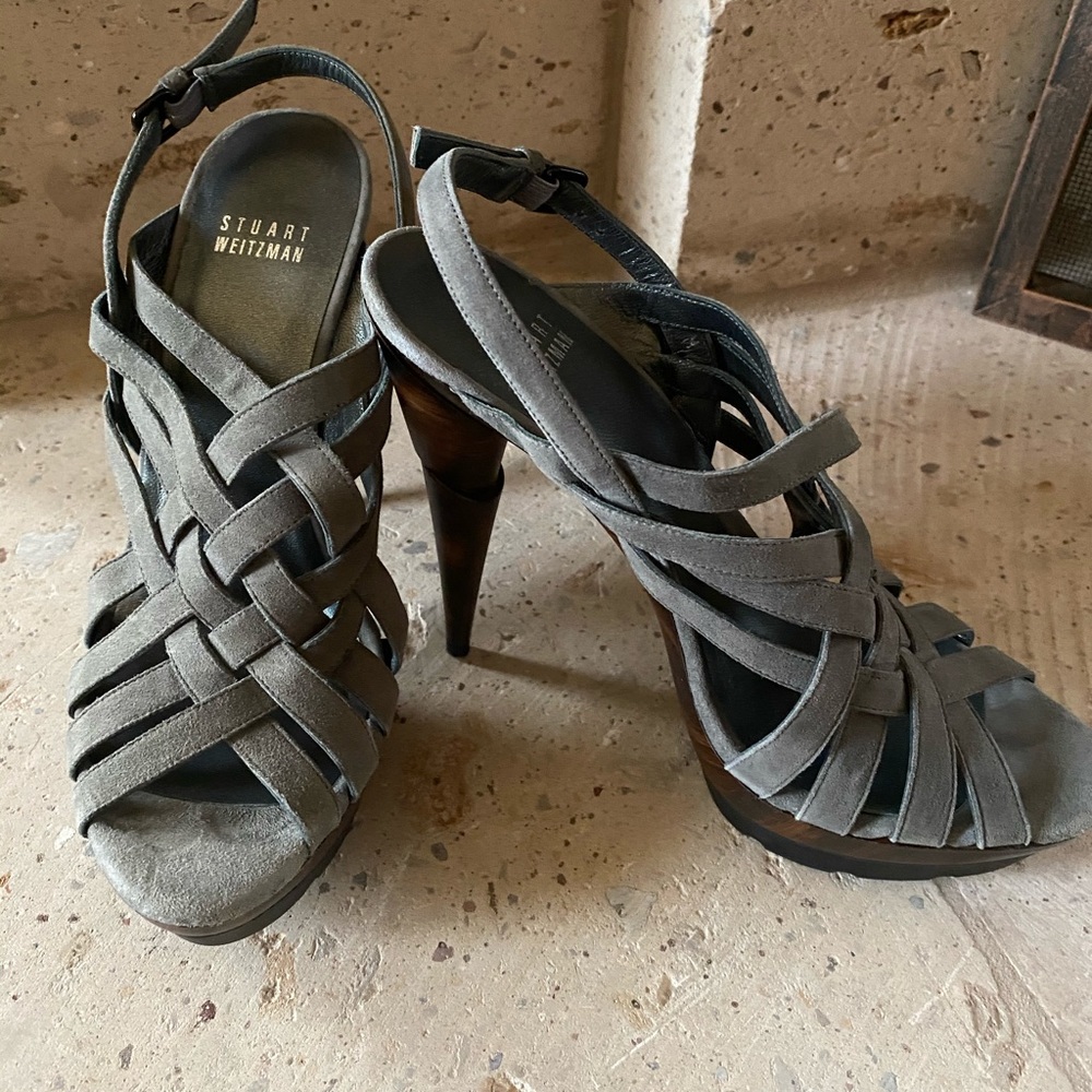 Stuart Weitzman grey heels
